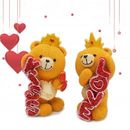 Статуетка до Дня Закоханих милий Ведмедик з короною і написами "Kiss", "Love" D-299