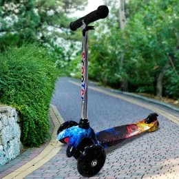 Трехколесный самокат Scooter 906 Плямя со светящимися колесами для детей от 1 года