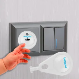 Заглушки для розеток BabyOno Безпечний будинок 950, 6 шт + ключ (SB)