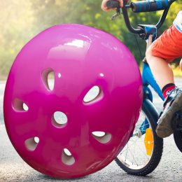 Захисний дитячий шолом для катання на велосипеді, скейті, роликах X-TREME HM-06 Рожевий