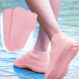 Эластичные многоразовые водонепроницаемые силиконовые чехлы-бахилы для обуви от воды S Розовые