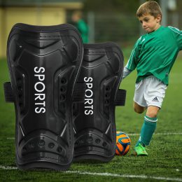 Защитные детские футбольные щитки резинка на липучке 21см Черные
