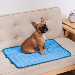 Дышащий коврик-подстилка для собак и кошек пеленки 43х46 см Голубой