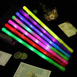 Волшебная палочка светящаяся с пузырьками 1 шт 48 см (зеленый, синий, розовый)