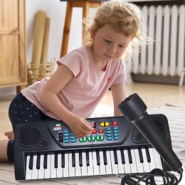 Дитячий електронний музичний синтезатор-піаніно на батарейках із мікрофоном M-3768D