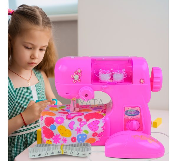 Дитяча швейна машинка на батарейках "Чарівна господиня" pl519-070