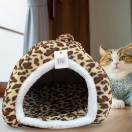 Флисовый домик-лежанка для собак и кошек 0003 35х40 Леопардовый (ВУ)
