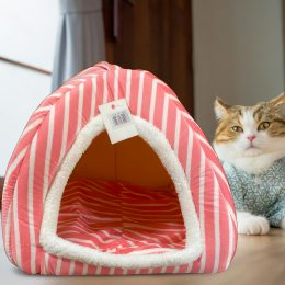 Флісовий будиночок-лежанка для собак і котів 0003 35х40 Рожевий в клітинку (ВУ)