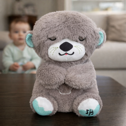 Успокаивающая мягкая игрушка-обнимашка ночник для сна с функцией дыхания "Сказочная выдра" Серый (HA-400)