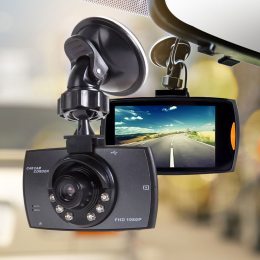 Автомобильный видеорегистратор с Full HD съемкой, ночным видением и широким углом обзора 170° (YAB)