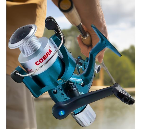 Рибацька фідерна котушка Cobra CB140RD 5.1:1 Синій