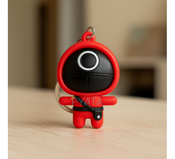 Колекційні брелоки моделька охоронця Гра в кальмара "Коло. Робітник" 55х32 мм (12) Колекційні брелоки моделька охоронця Гра в кальмара "Коло. Робітник" 55х32 мм (12)