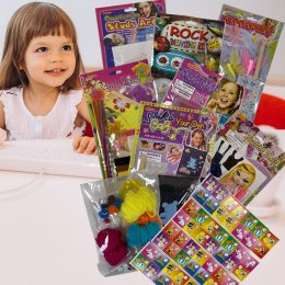 Дитячий набір-подарунок маленькому креативнику 9в1+сюрприз для дівчинки