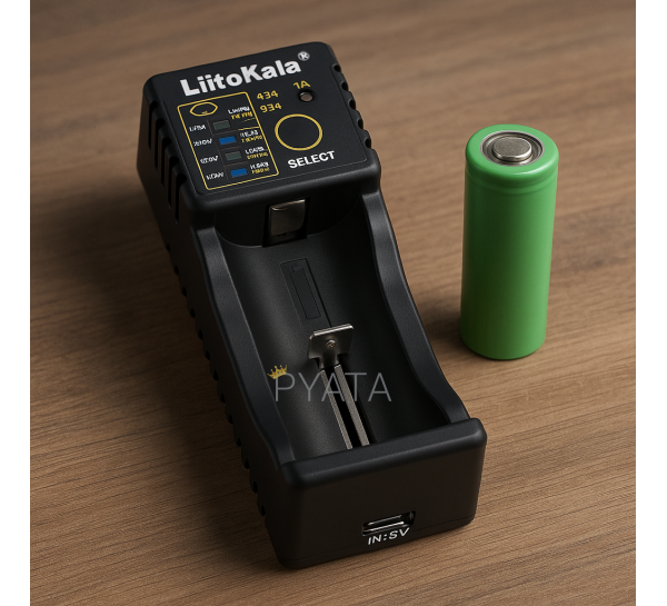 Зарядний пристрій для батарейок LiitoKala Lii-100B battery charger (AX)