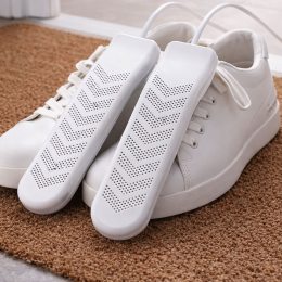 Электрическая дезодорирующая сушилка для ежедневного ухода за обувью 220В (509/3276)