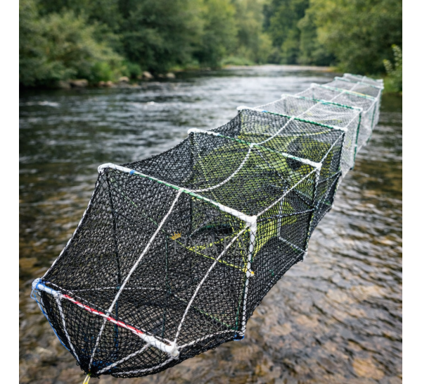 Розкладна раколовка гармошка кордова сітка 9,5 м 16 входів 20х30 см осередок 20 мм Білий/Чорний