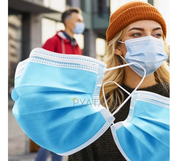 Медицинская защитная маска для лица 3-х слойная на резинках 50 шт.