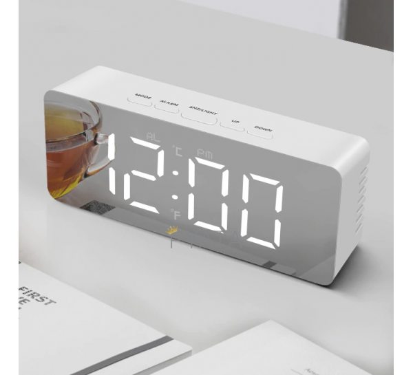 Настільний дзеркальний годинник в стилі мінімал DS-615 mirror led clock, на батарейках Білі